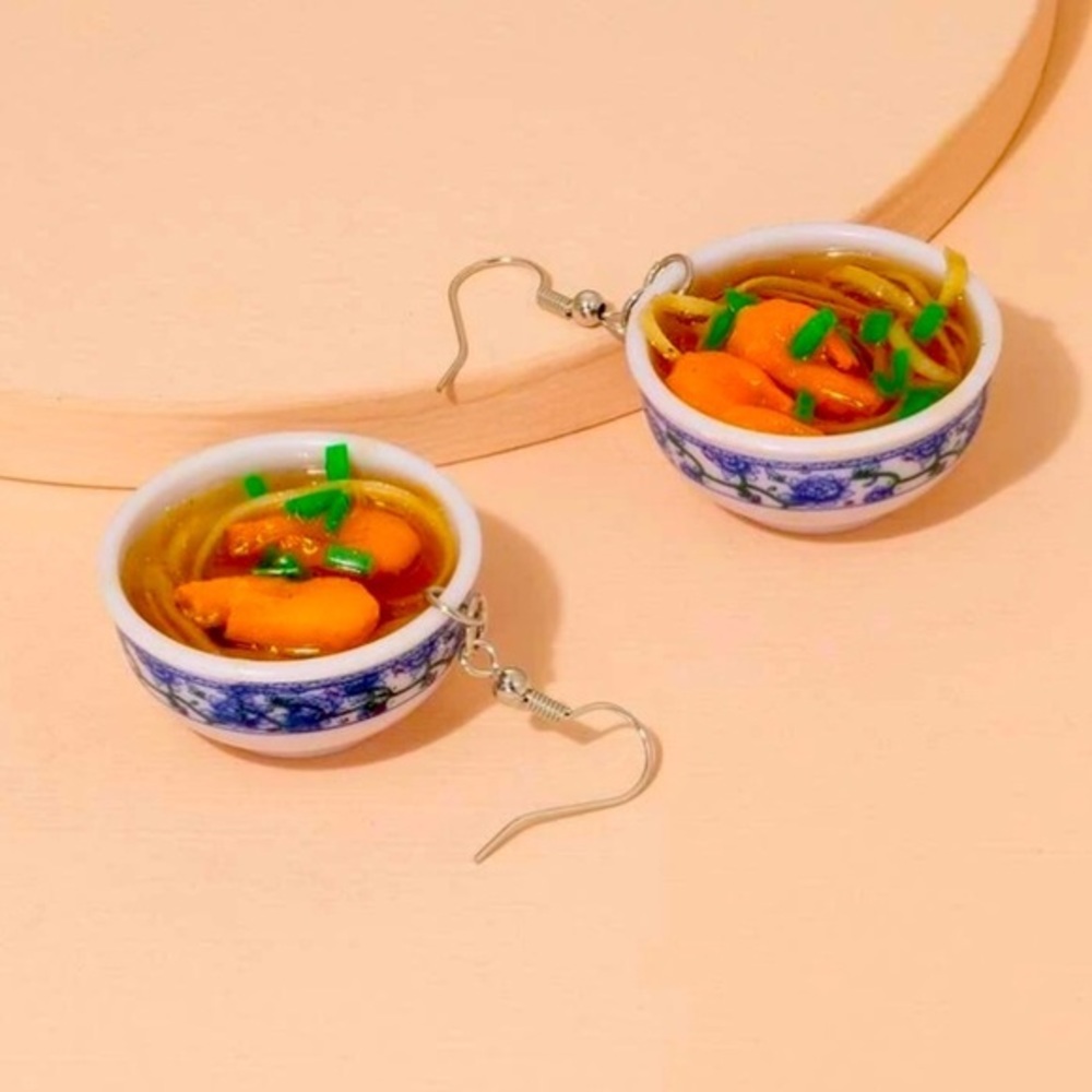 Pho 🍜 bowl earrings! - Picture 4 of 9